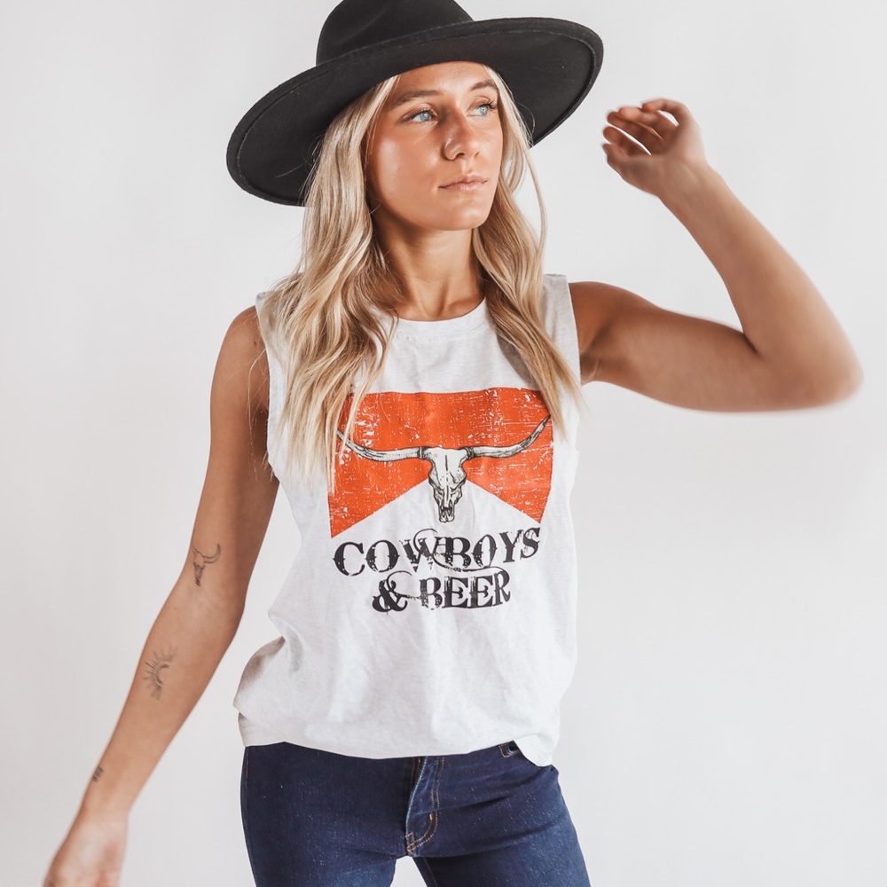 Western Retro Cattlehead Cowgirl Graphic Tee